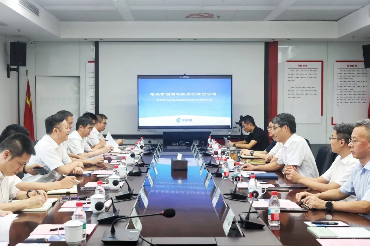 省海港集團(tuán)黨委委員、副總經(jīng)理江濤一行到訪省二輕集團(tuán)